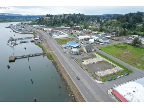 1685 N Bayshore Drive Coos Bay OR 97420