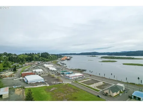 1685 N Bayshore Drive Coos Bay OR 97420