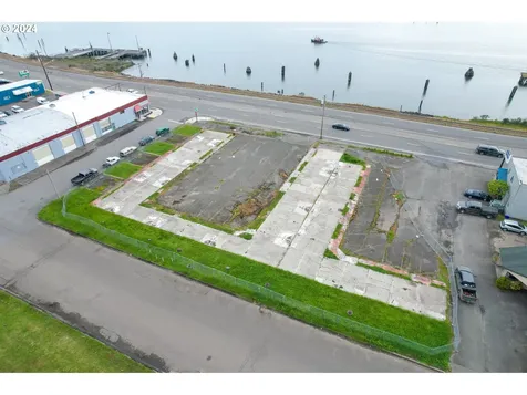 1685 N Bayshore Drive Coos Bay OR 97420