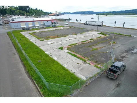 1685 N Bayshore Drive Coos Bay OR 97420