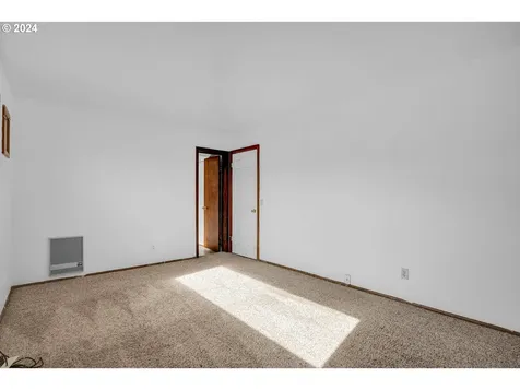 3524 NE Yacht Avenue Lincoln City OR 97367