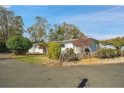 3524 NE Yacht Avenue Lincoln City OR 97367