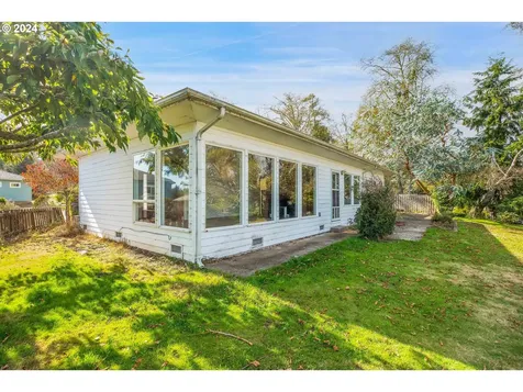 3524 NE Yacht Avenue Lincoln City OR 97367