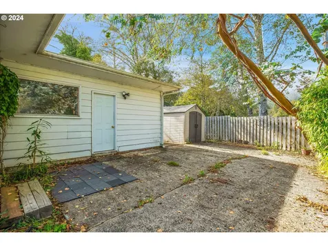 3524 NE Yacht Avenue Lincoln City OR 97367
