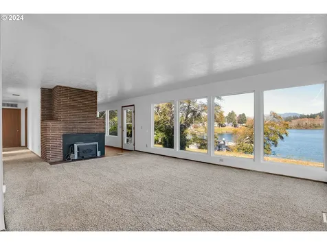 3524 NE Yacht Avenue Lincoln City OR 97367