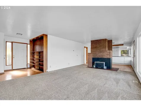 3524 NE Yacht Avenue Lincoln City OR 97367