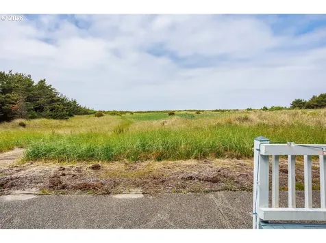 1106 168th Place Long Beach WA 98631