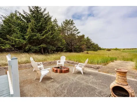 1106 168th Place Long Beach WA 98631