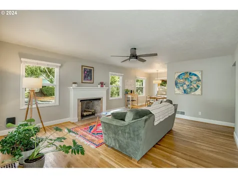 746 NE Stafford Street Portland OR 97211