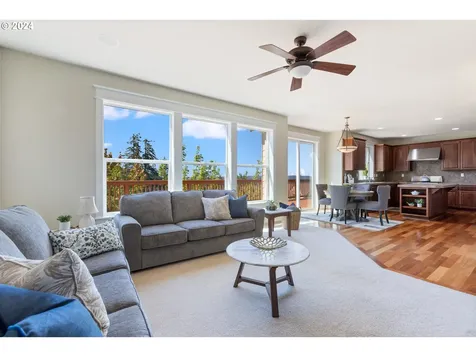 10884 Se Lenore Street Happy Valley OR 97086