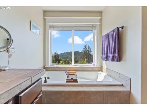 10884 Se Lenore Street Happy Valley OR 97086
