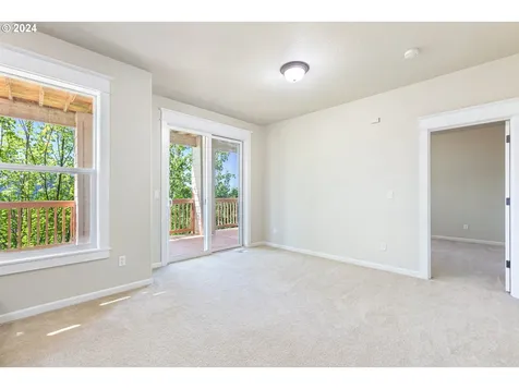 10884 Se Lenore Street Happy Valley OR 97086