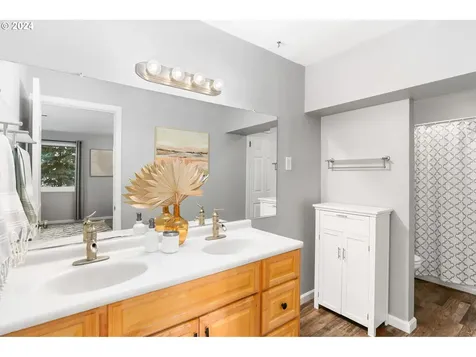 13110 SW Del Mar Court Beaverton OR 97008