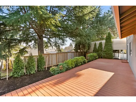 13110 SW Del Mar Court Beaverton OR 97008