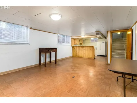 505 515 SE 62nd Avenue Portland OR 97215
