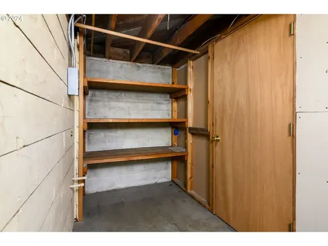 505 515 SE 62nd Avenue Portland OR 97215