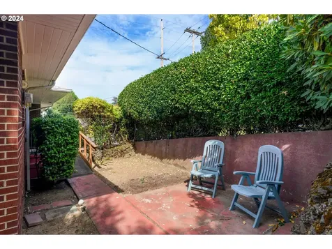505 515 SE 62nd Avenue Portland OR 97215