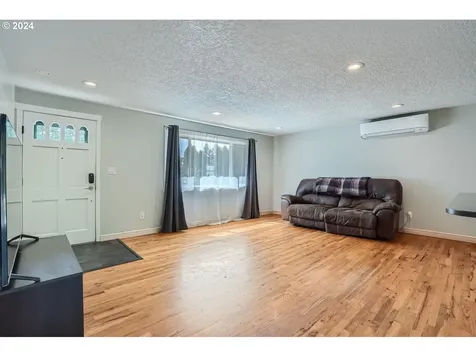 12818 Ne 83rd Street Vancouver WA 98682