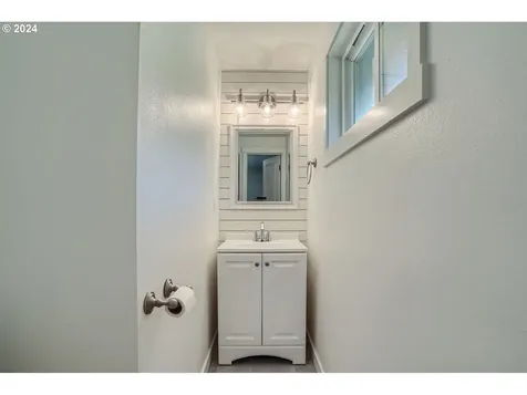 12818 Ne 83rd Street Vancouver WA 98682