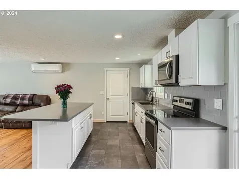 12818 Ne 83rd Street Vancouver WA 98682