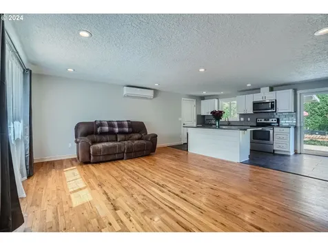 12818 Ne 83rd Street Vancouver WA 98682