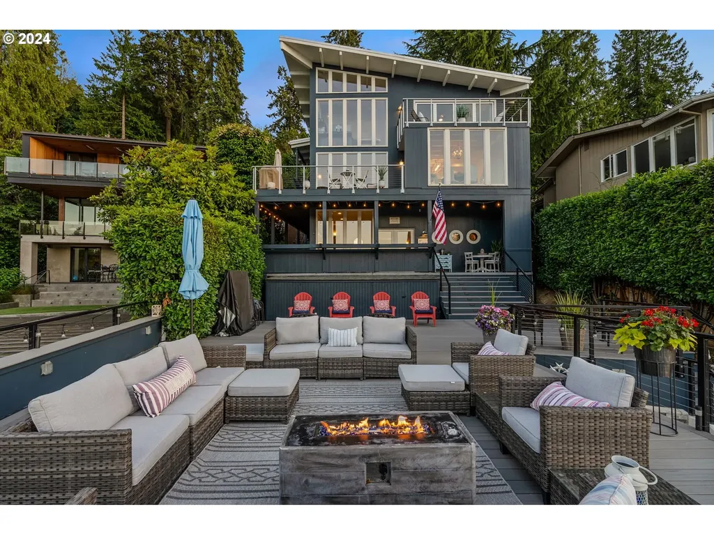 1551 Lake Front Road Lake Oswego OR 97034