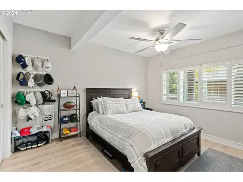 1551 Lake Front Road Lake Oswego OR 97034