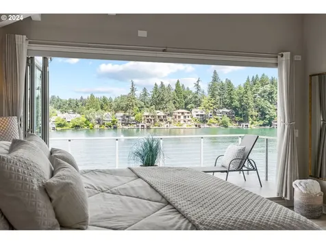 1551 Lake Front Road Lake Oswego OR 97034