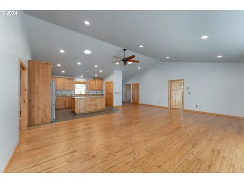 451 Evelyn Street Roseburg OR 97471
