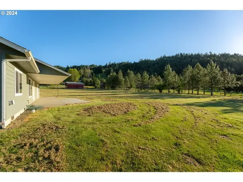 451 Evelyn Street Roseburg OR 97471