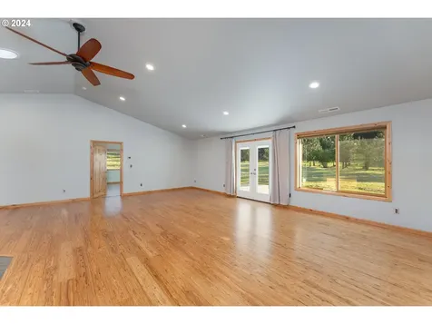 451 Evelyn Street Roseburg OR 97471