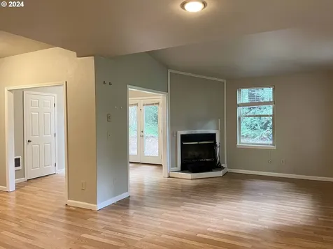 5711 Mercer Creek Drive Florence OR 97439