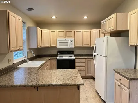 5711 Mercer Creek Drive Florence OR 97439