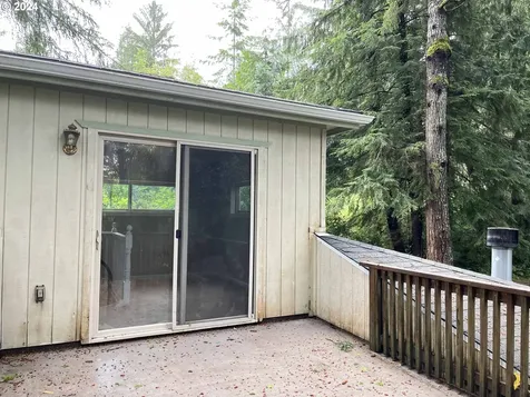 5711 Mercer Creek Drive Florence OR 97439
