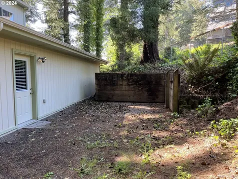 5711 Mercer Creek Drive Florence OR 97439
