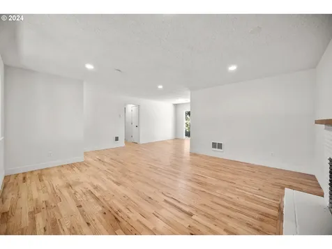 516 Nw 87th Street Vancouver WA 98665