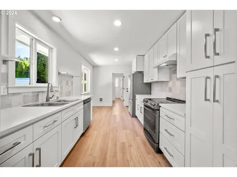 516 Nw 87th Street Vancouver WA 98665