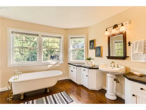3634 NW 120th Avenue Portland OR 97229