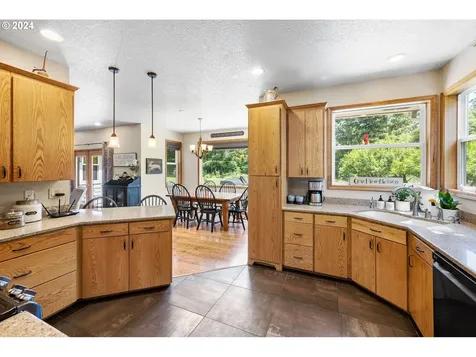 12727 S Casto Road Oregon City OR 97045