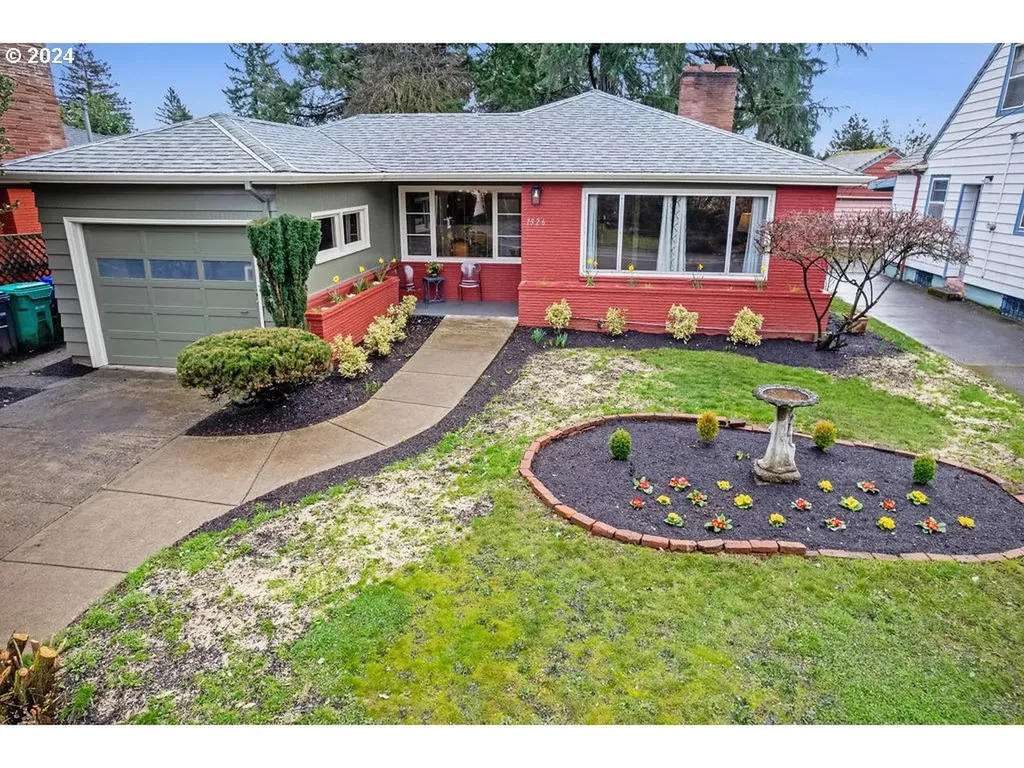 7526 Se Holgate Boulevard Portland OR 97206