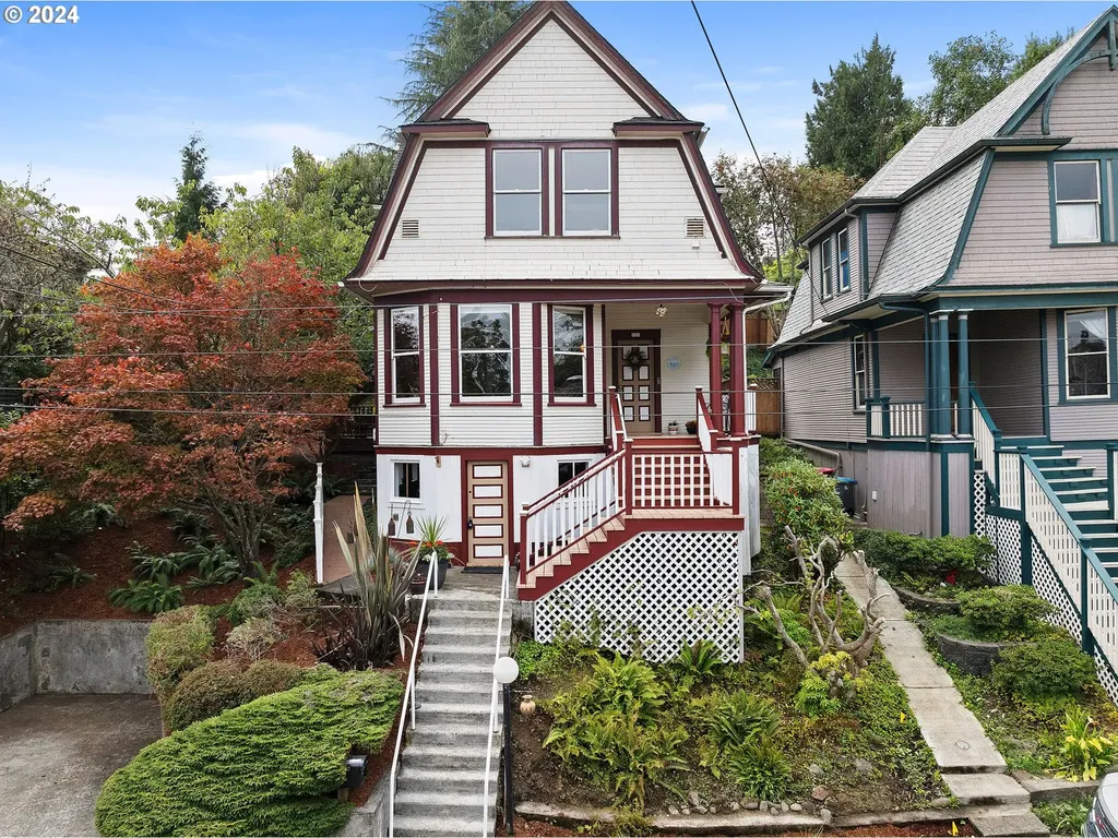 721 Exchange Street Astoria OR 97103