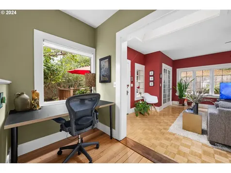 721 Exchange Street Astoria OR 97103