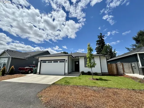 1406 Natalie Court Monmouth OR 97361