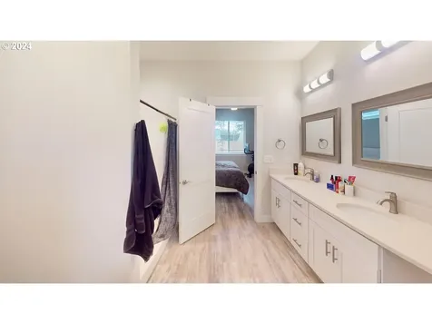 1406 Natalie Court Monmouth OR 97361