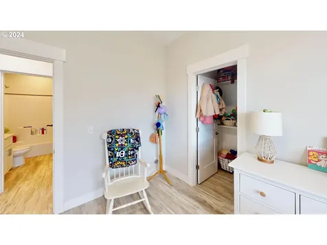 1406 Natalie Court Monmouth OR 97361