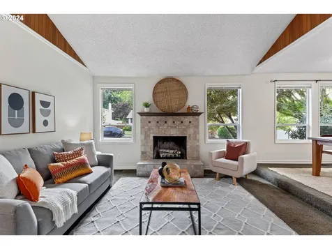 7137 Sw Delaware Street Tualatin OR 97062
