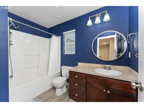 15716 Ne 23rd Avenue Vancouver WA 98686