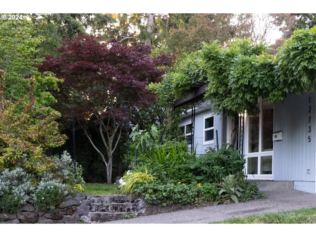 12735 Sw Edgewood Street Portland OR 97225