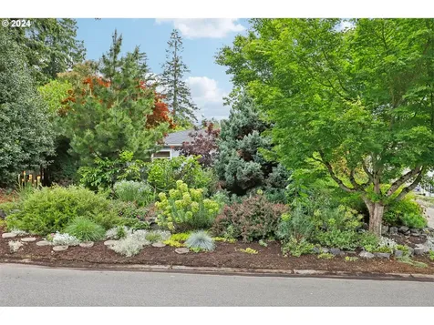 12735 Sw Edgewood Street Portland OR 97225