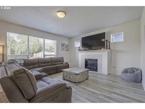 53 N 35th Terrace Cornelius OR 97124